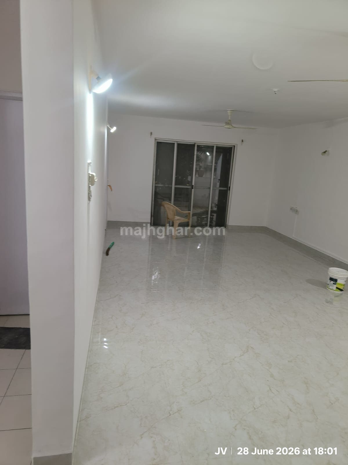 PREMIUM 3 BHK SEMI-FURNISHED FOR RENT